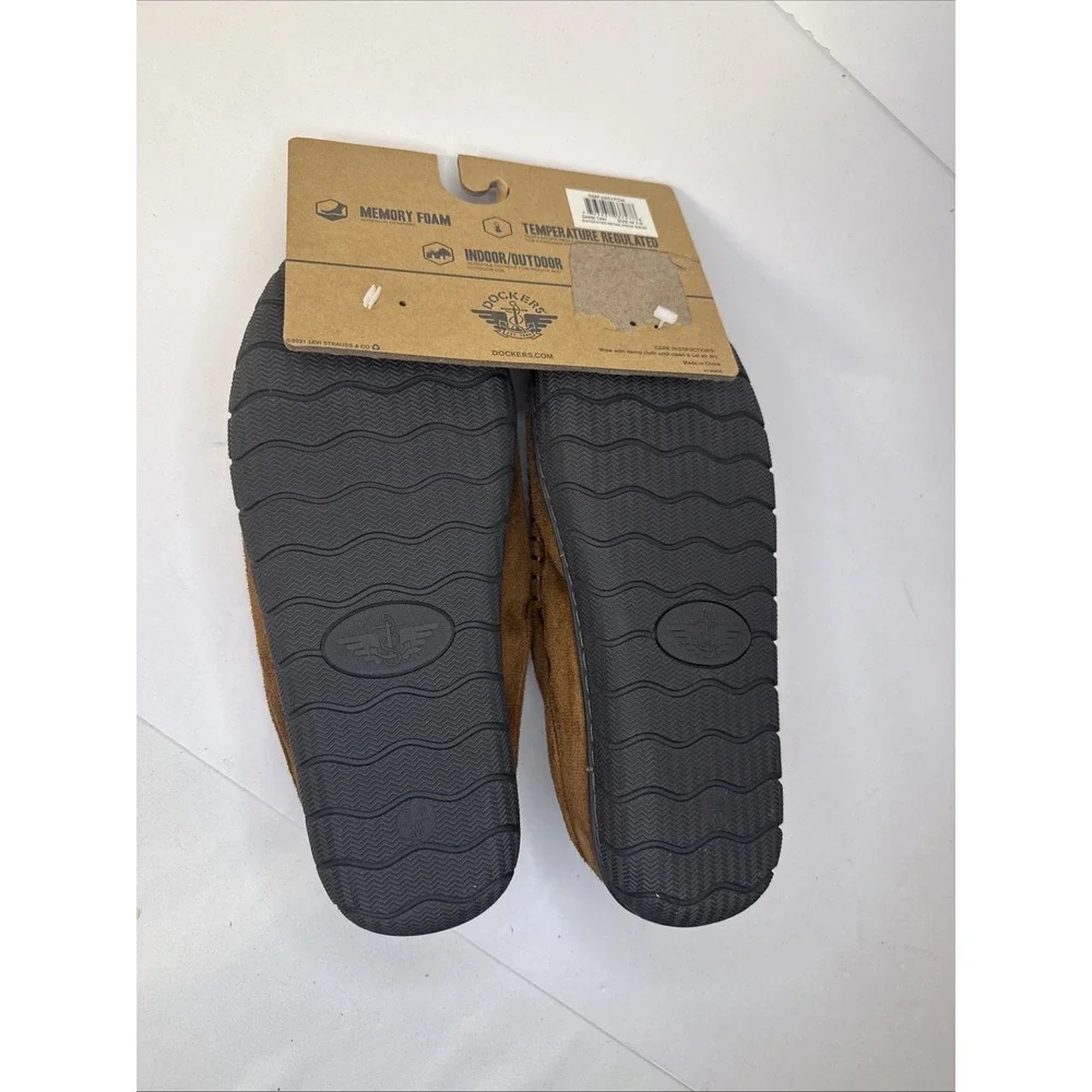 Dockers Dark Tan Memory Foam Men's Size 7-8‎ Slippers